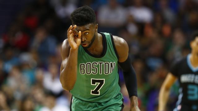 无缘直通世界杯后麦克拉伦辞职，迪尼：他照着稿子念，很虚伪（冲击世界杯直通失败，麦克拉伦请辞；迪尼批其照稿宣读不真诚）