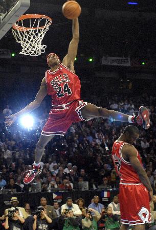 女子篮球联盟赛季焦点球员表现（女篮联盟本赛季核心球员表现盘点）