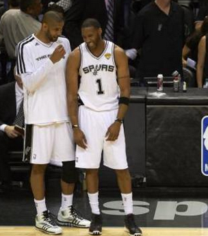 NBA：太阳击败篮网 杜兰特全场最高分（NBA：太阳力克篮网，杜兰特砍下全场最高分）