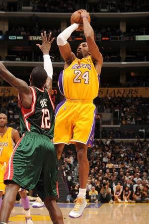 哈兰德是如何在111场英超比赛中打入100球的？（111场进100球：哈兰德如何做到？）